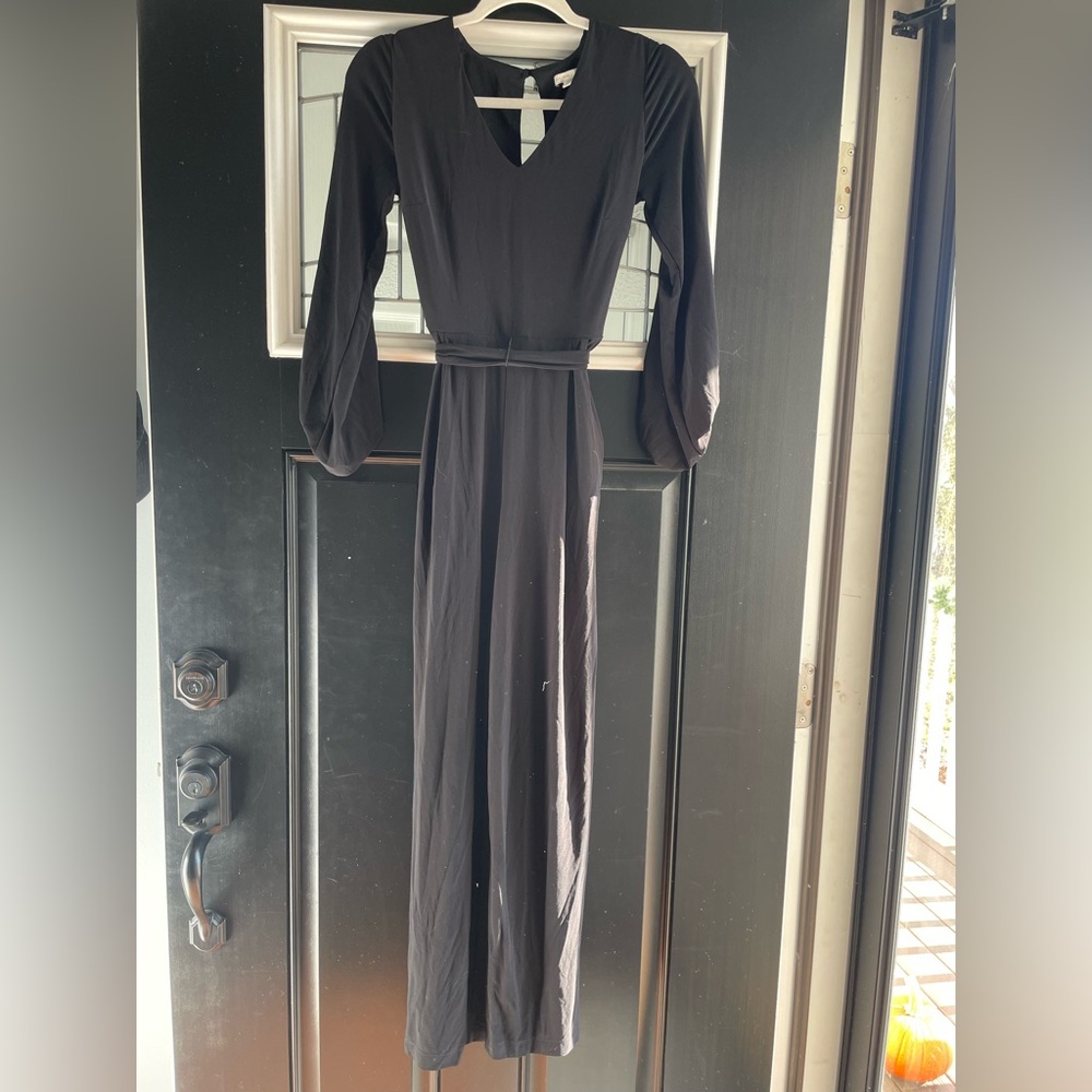 C Est. 1946 Women’s Jumpsuit
Size: XS
Color: Black
Material: polyester